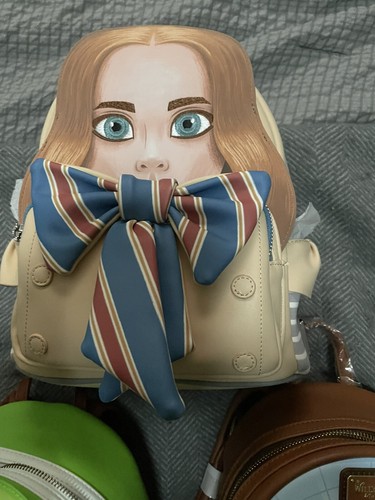 Mochilas Loungefly para niños, edades 8+ Willy Wonka, Megan u Oompa Loopa - Imagen 10 de 15