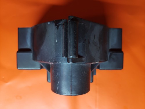 Toyota Pickup 4runner Celica Ignition Coil Cover Wire Protector 19519-28010 OEM - Picture 2 of 5