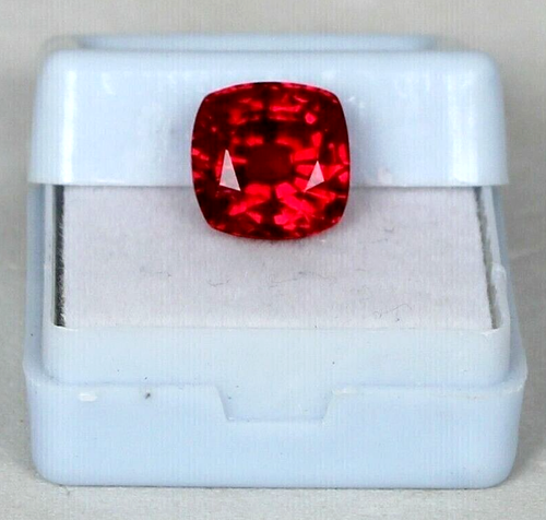 Pietra preziosa sciolta taglio cuscino rosso sangue di piccione certificato naturale 8 ct - Foto 4 di 5