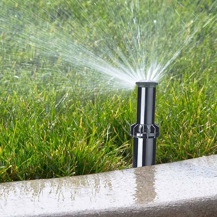 Irrigatore Statico Toro LPS 4 - Per Un Giardino Sempre Verde E Curato