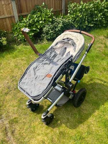 Full Jools Day and Maxi Cosi pushchair system for newborn to toddler - Picture 13 of 22