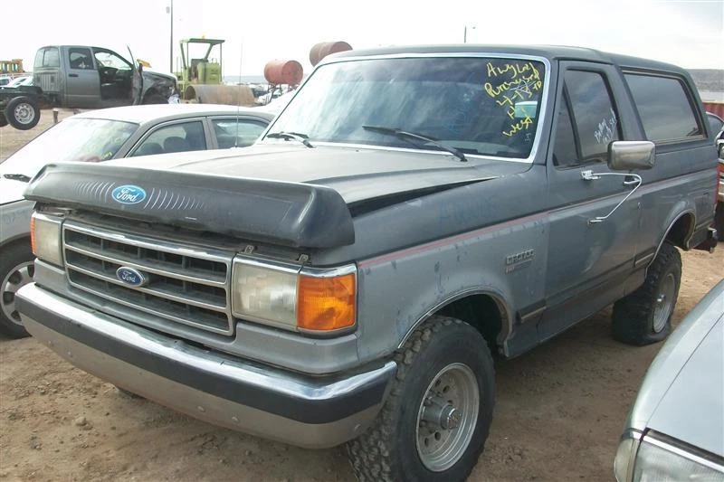 Conjunto de filtro de aire usado se adapta a: Ford Bronco 1991 grado A Foto 4 de 4