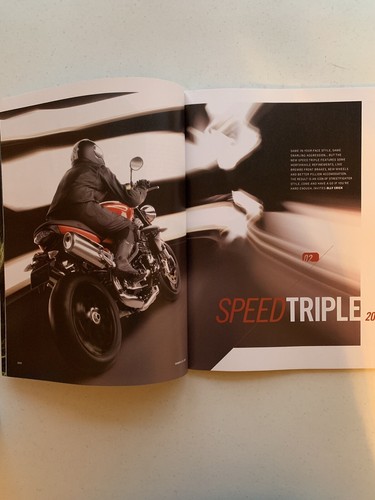 2008 Triumph Speed Triple Dealer Brochure - Bild 2 von 6