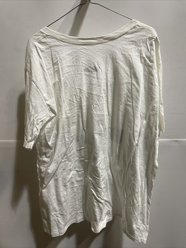 Chicago Bulls women’s XL Fanatics shirt white - Picture 4 of 4