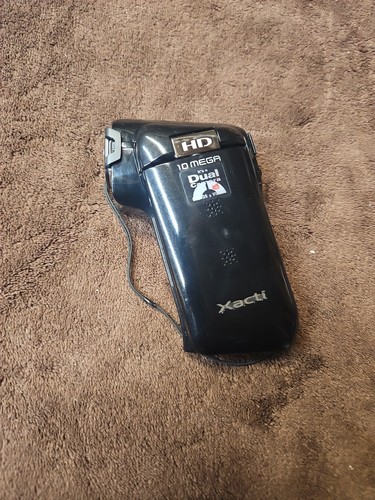 Sanyo VPC-CG10 High Definition Flash Media Camcorder