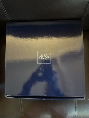Mikasa Cameo Platinum Fine China Five Piece Place Setting HK-301 NIB NEW!