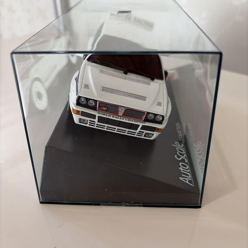 Kyosho Mini-Z Lancia Delta HF Integrale 6 White MZX402WM 1/28 RC Car Model - Picture 2 of 7