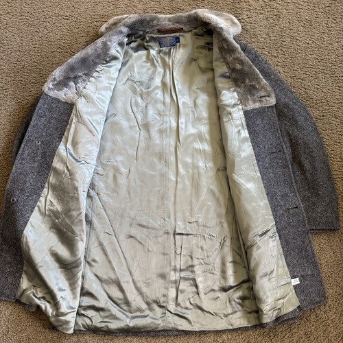 Vintage Pendleton 100% Virgin Wool Overcoat Herringbone Faux Fur Collar Size 42 - Picture 5 of 8
