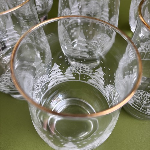 Set di 8 bicchieri da neve vintage Arby's Libbey scena invernale smerigliati bordo oro 5,25" - Foto 4 di 19