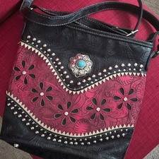 Western Floral Studded Concho Shoulder Bag Pu...