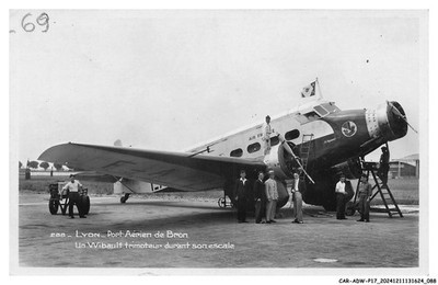 CAR-ADWP17-0967-AVIATION - Lyon - Bronze Air Port - Un wibault trimoteur