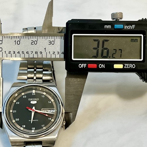 Orologio Vintage SEIKO SS Concentric Quadrante NERO 7009-82XR Uomo Automatico Data Giorno - Foto 12 di 14