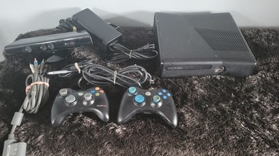 Microsoft Xbox 360 S Console Bundle Kinect 2 Controllers HDMI OEM Power Tested