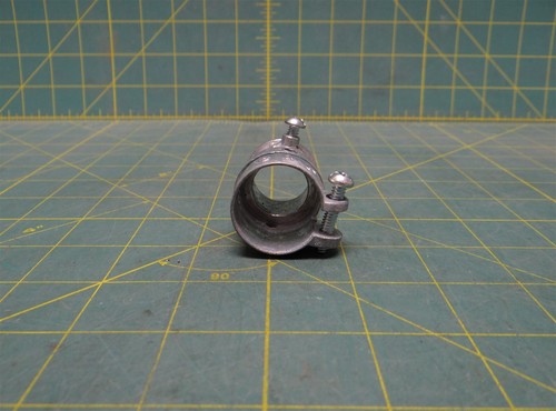 Juego de acoplamiento combinado Arlington de 3/4" tornillo EMT para flexionar conducto metálico 862 - Imagen 2 de 6