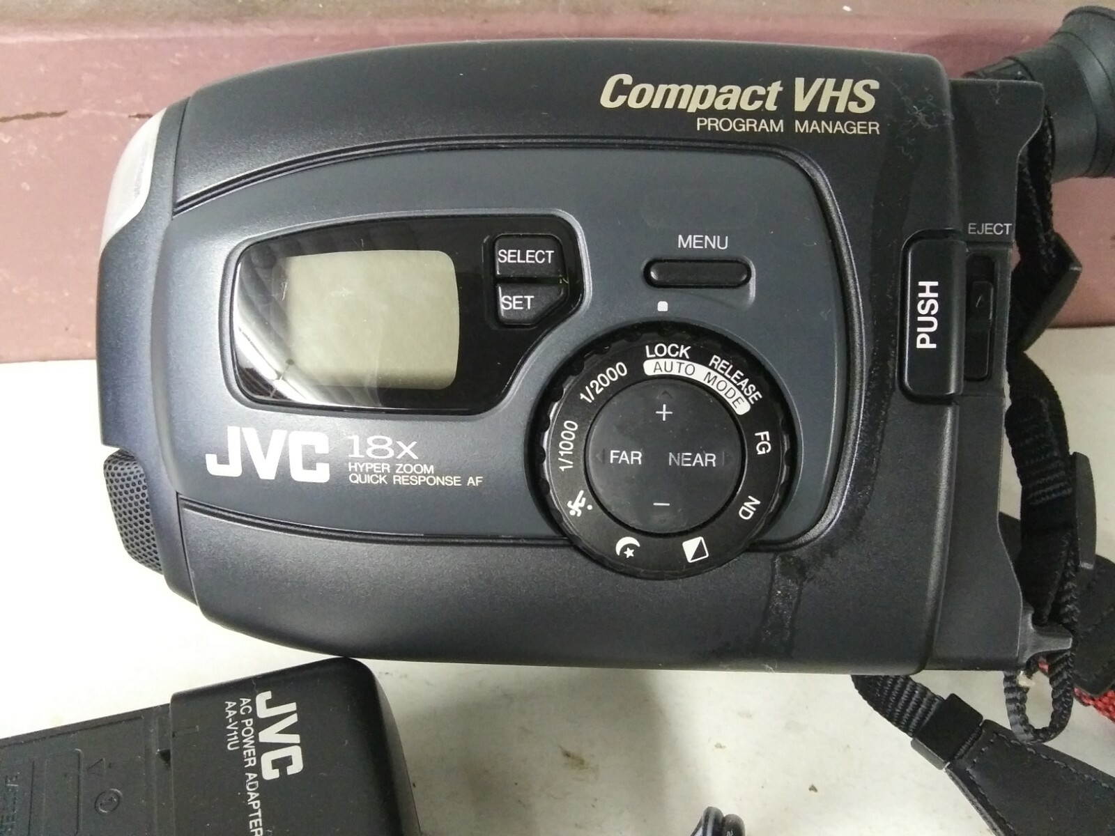JVC Compact VHS camcorder, GR-AX76U, 18X optical, 1 batt/charger | eBay
