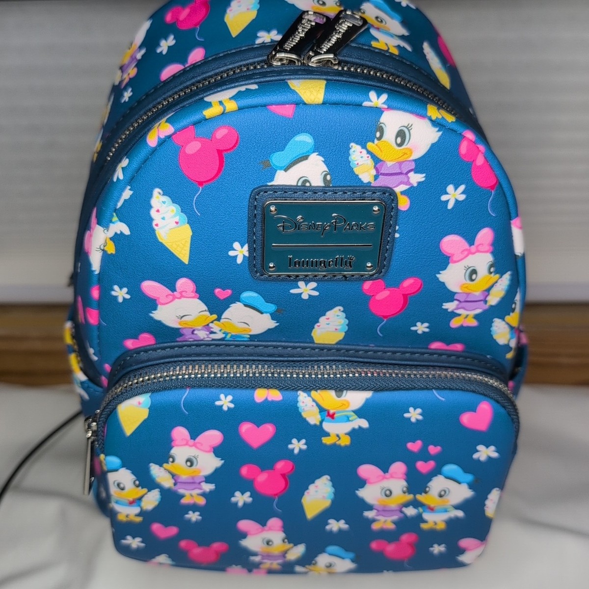 donald and daisy duck ''love'' loungefly mini backpack Walt Disney World Parks Loungefly Donald & Daisy Duck Love Mini Backpack  NEW