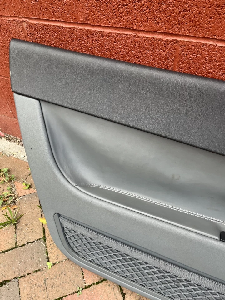 2000-2006 AUDI TT Left & Right Door Panel Set - Grey and Black - Image 4 of 4