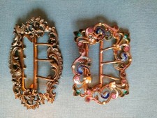 BOUCLES DE CEINTURE ANCIENNES POUR DAME DONT UNE EMAILLEE