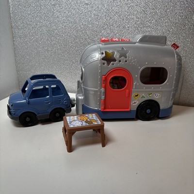 Fisher-Price Little People beleuchteter Lerncamper elektronisches Wohnmobil Spielzeug Spielset