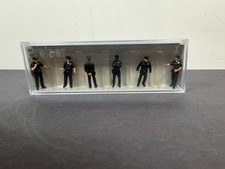 E-R Models 1010059 CITY POLICE 2 HO 1:87 Scale Train Figure Set