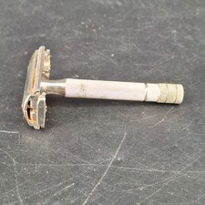 Vintage Metal Double Edge Safety Razor Twist ...