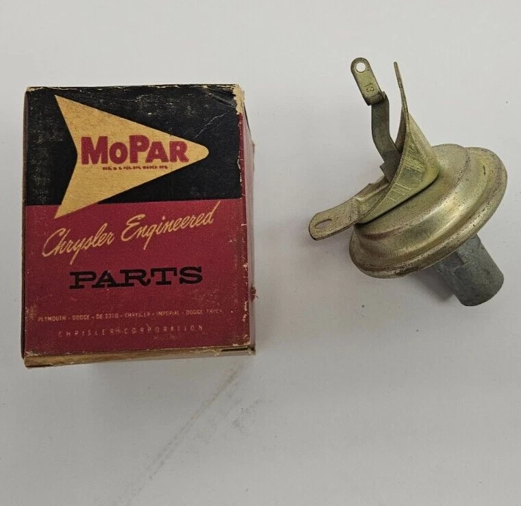 1958 - 1961 年普利茅斯道奇 Desoto 分销商真空 Advance 383 413 2084085 NOS — 第 3/4 张图片