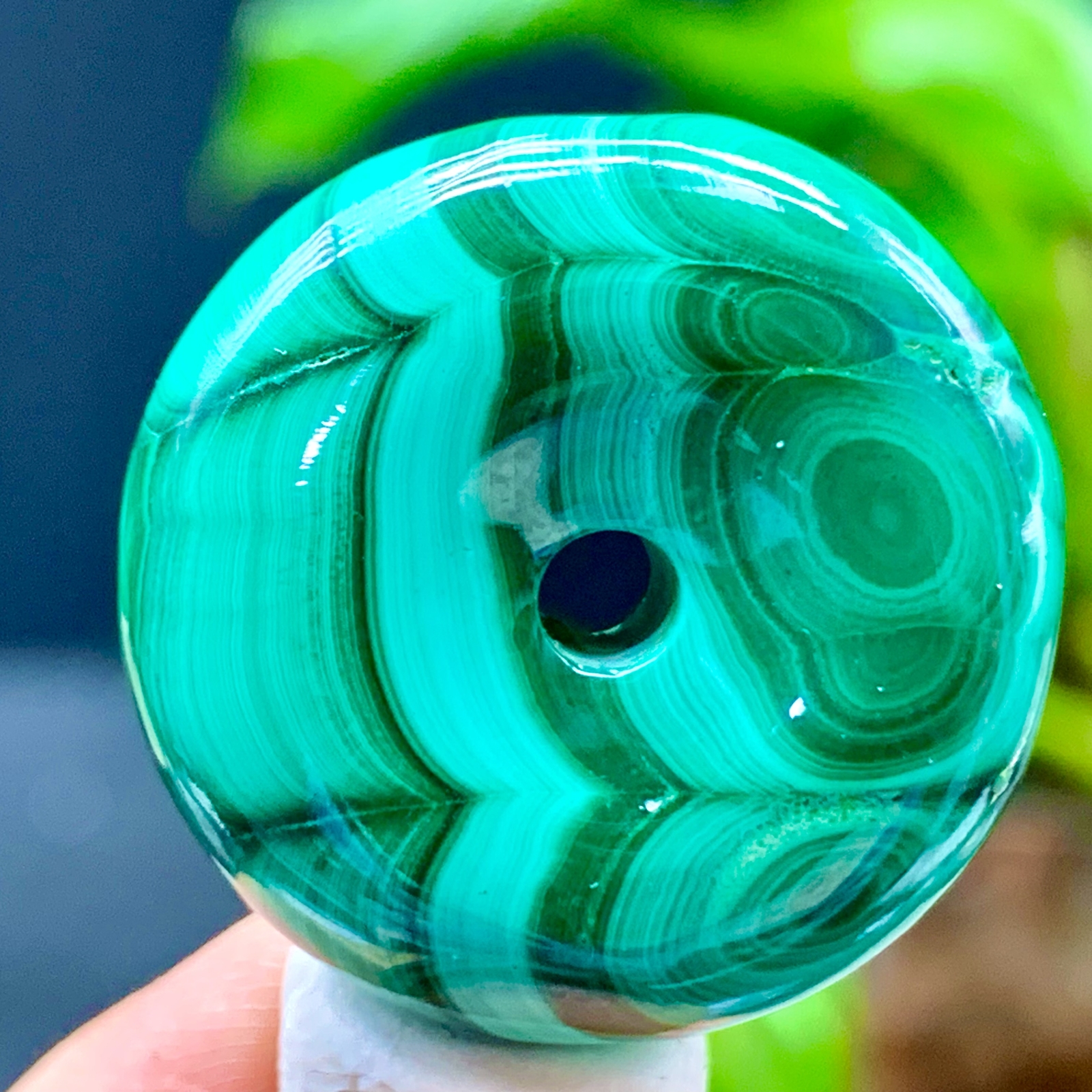 10G Natural Glossy Malachite Round Transparent Pendant Mineral Specimen