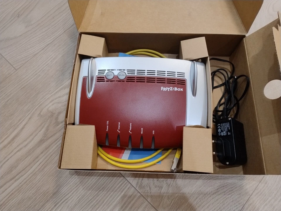AVM FritzBox 7330 FON WLAN Router / Fritz!Box VDSL/ADSL (20002510) Top Zustand  - Bild 2 von 4