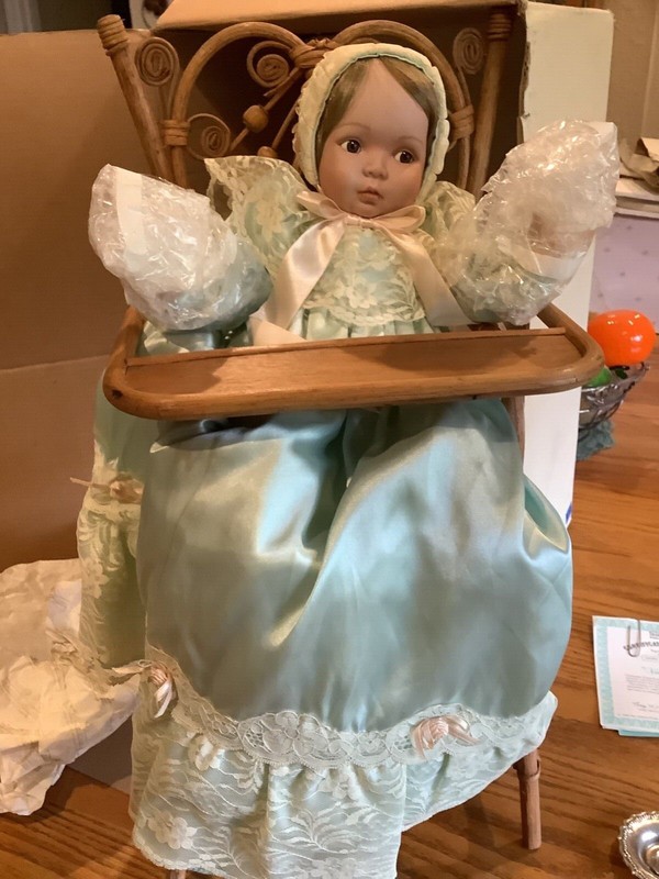 Ashton Drake Limited Edition ( Victorian High Chair ) Porcelain Doll W/ COA 