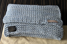 AUTHENTIC Louis Vuitton UNISEX CHUNKY KNIT 100 Cashmere blue SCARF with brooch
