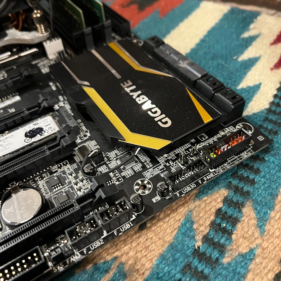 GIGABYTE X99-UD4 ATX Motherboard Combo! i7-6950X •GTX980 32GB 256SSD W10 Cooler - Image 4 of 4