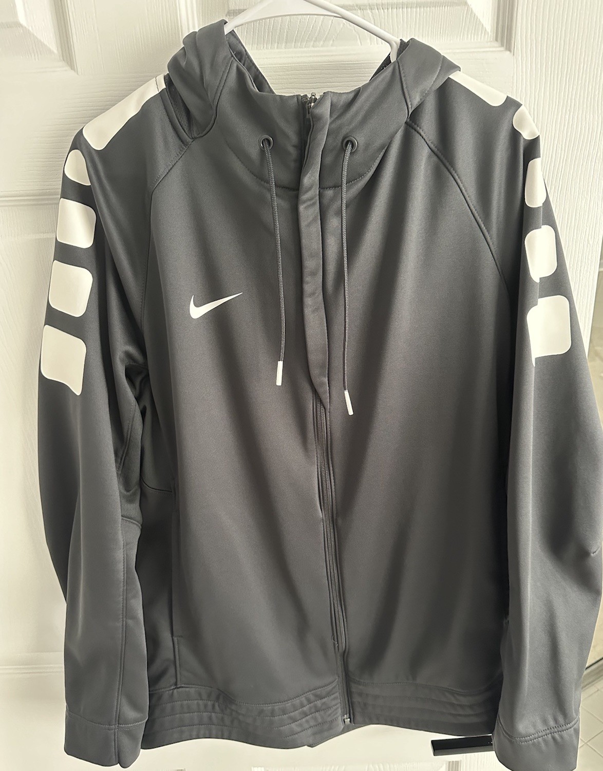 SACAI X NIKE Nike Felpa con Cappuccio Uomo L Grigio Elite Giacca Full Zip Felpa Therma Fit Basket