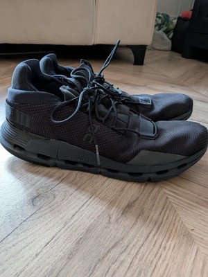 On Cloudnova Laufschuhe Größe 12 schwarz