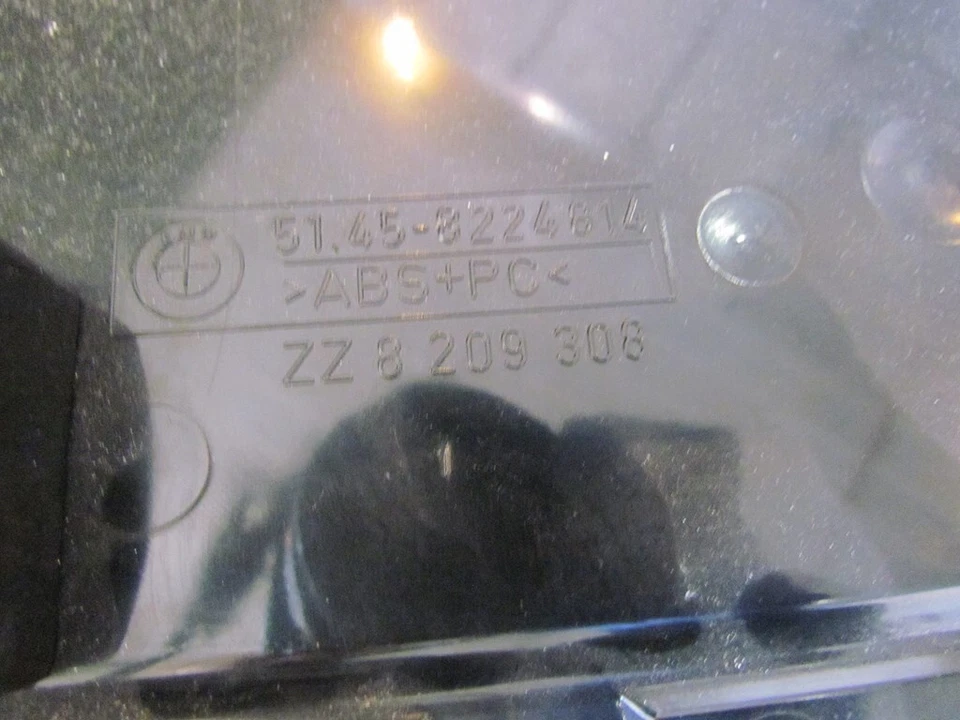 BMW M3 2005 RH pasajero debajo del tablero panel de retroceso 8224814 Foto 2 de 3