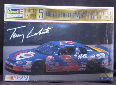 Revell Terry Labonte #5 Kellogg's Frosted Flakes Tony The Tiger Monte Carlo NIB