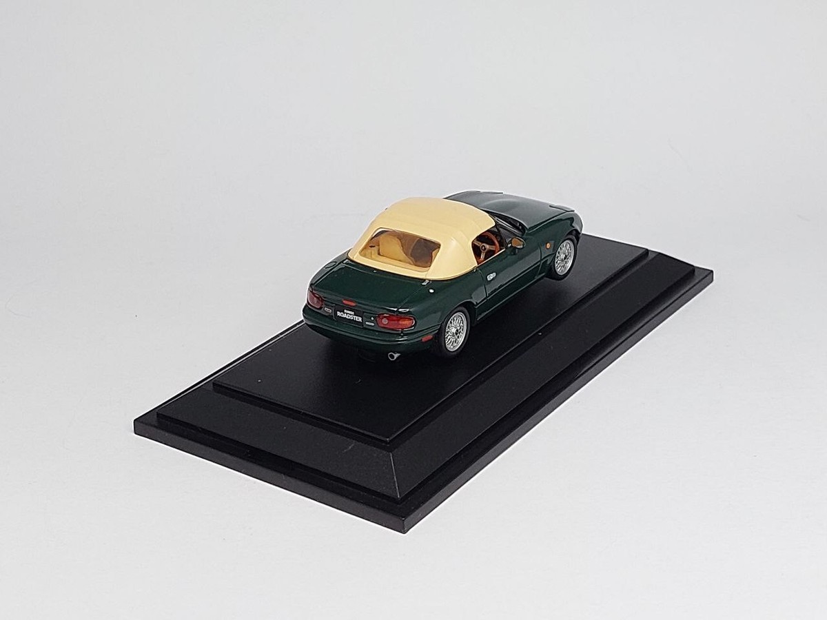 1/43エブロ EUNOS ROADSTER Special EBBRO 1/43 Mazda MX-5 Eunos Roadster V-special (diecast
