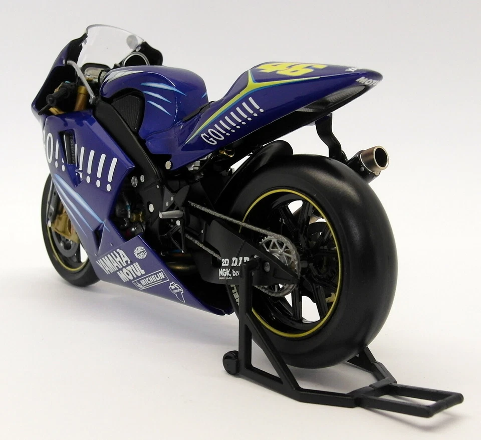 Minichamps 1/12 Scale Diecast 122 043046 Yamaha YZR-M1 Moto GP 2004 Rossi GO!!!! - Photo 4/4