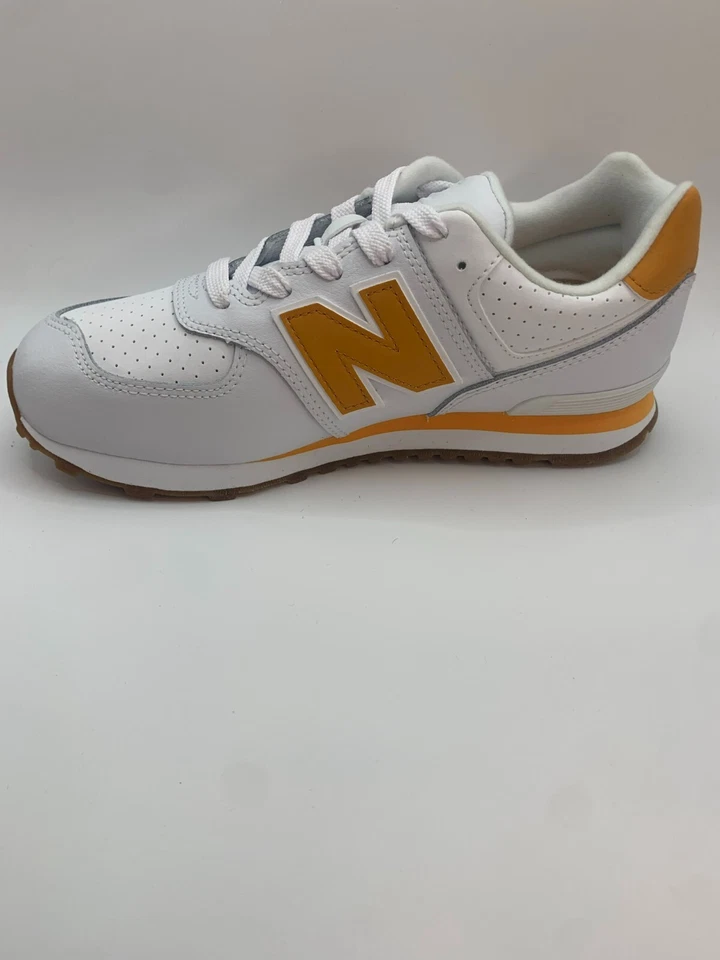 Talla 4.5Y New Balance 574 Blanco/Marrón/Naranja Foto 2 de 4