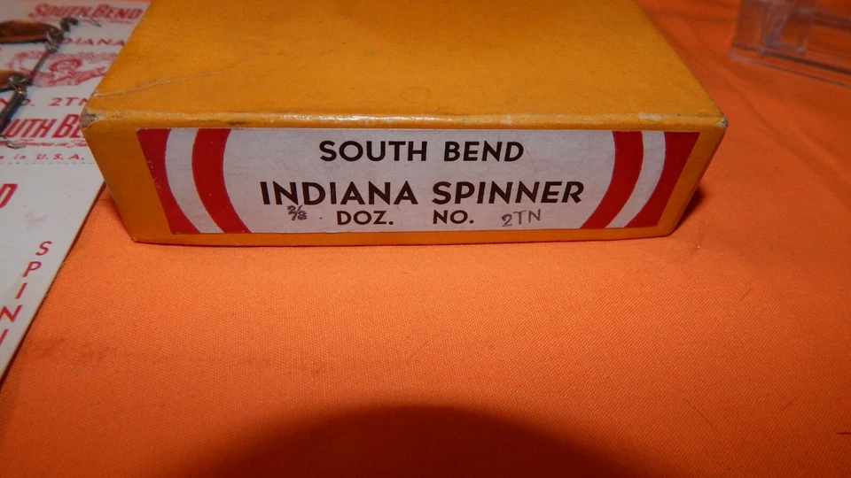 Caja parcial vintage de South Bend *Indiana Spinners*  Foto 3 de 3