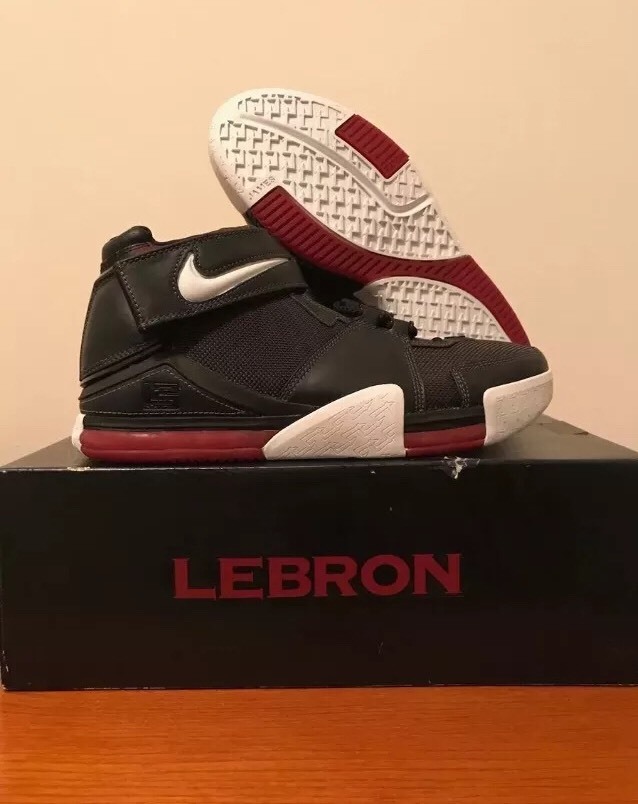 Nike Zoom Lebron II 2 - Size 11 Black/White OG 2004 Laser
