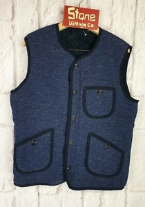 levis black vest