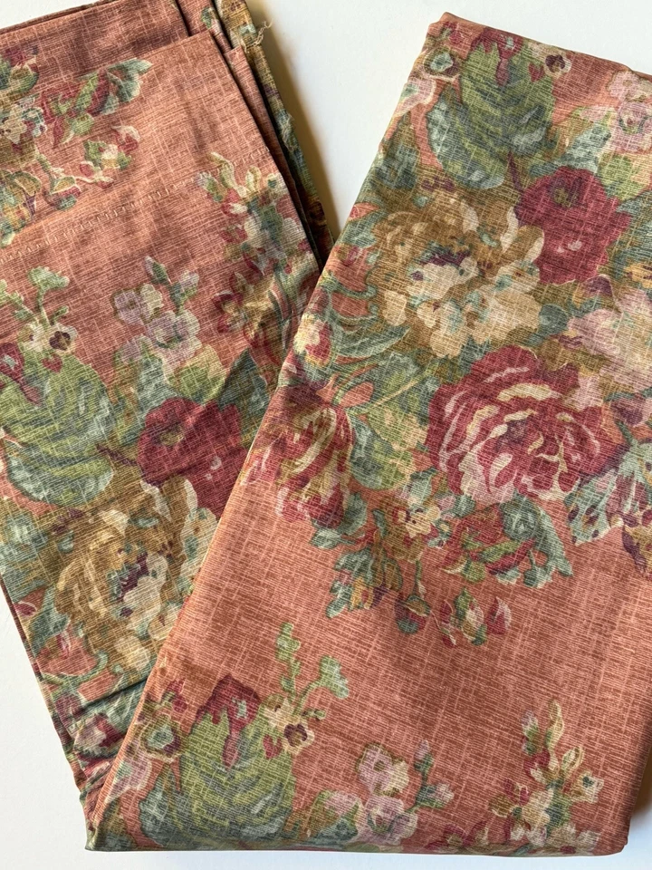 NUEVO *PAR DE CORTINAS RALPH LAUREN Maura Cortinas ROSA Paneles Shabby Flores 84” Corbatas Foto 3 de 4