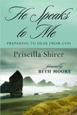 He Speaks to Me: Preparing to Hear From God - Paperback - GOOD