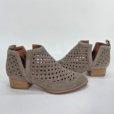 Jeffrey Campbell Taggart Booties Ankle Boots Taupe Grey Suede Cutout Cage sz 8.5