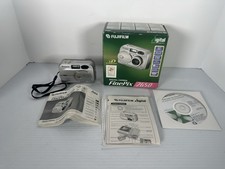 FUJIFILM FinePix Digital Camera 2650 2.0MP 3X Zoom w/box NO SD CARD