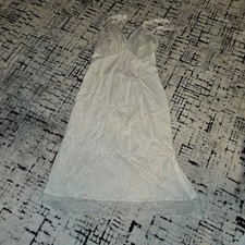Vintage Slipdress /Nightgown Dress Size M White Lace Cup Full Slip