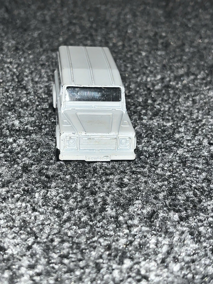 Vintage Corgi Police Land Rover 110 Panel Vehicle - White Diecast Model Toy - GC - Image 2 of 3