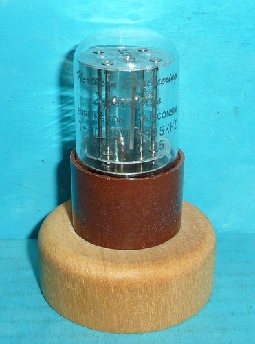 Calibrador de cristal de precisión Northern Engineering Labs T-9D 99,9985 kHz (100 kHz)