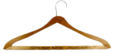 1930 Lechasseur Ltd Fashion-Craft Menswear Montréal Wooden Clothes Hanger