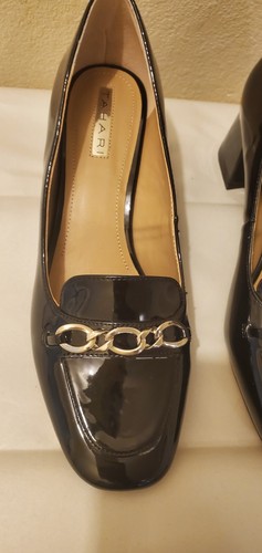 Tahari Block Patent Leather Black Heels Loafers. Chain Accent. Size 7.5 - 第 17/18 張圖片